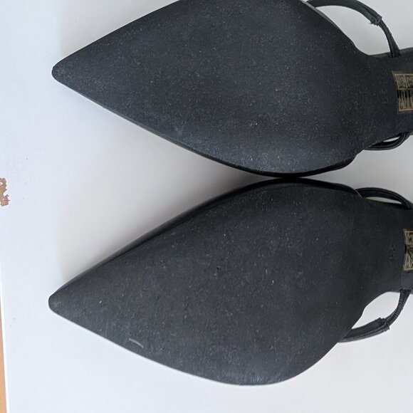 B2 - Élégante sandale noire - Grandeur 7 - - Elegant black sandal size 7 - - Picture 4 of 7